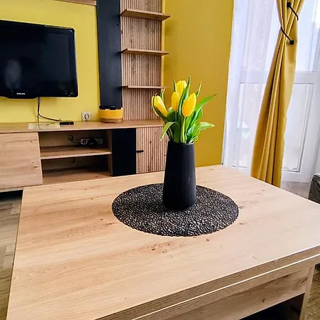 Апартаменты Golden Urban, до центъра и университета, бърз Wifi Бургас