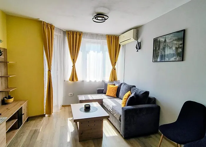 Golden Urban, до центъра и университета, бърз Wifi Апартамент