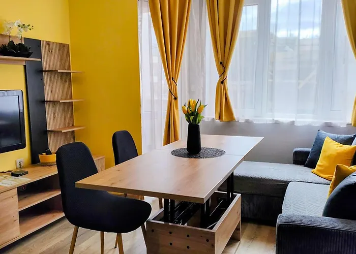 Golden Urban, до центъра и университета, бърз Wifi Апартамент Бургас