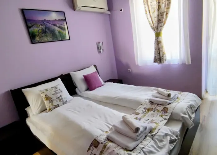 Апартамент Golden Urban, до центъра и университета, бърз Wifi