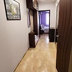 Golden Urban, до центъра и университета, бърз Wifi Burgas