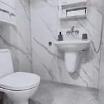 Golden Urban, до центъра и университета, бърз Wifi Apartament *