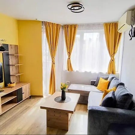 Apartment Golden Urban, до центъра и университета, бърз Wifi *