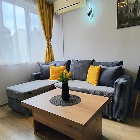 شقة Golden Urban, до центъра и университета, бърз Wifi بورغاس