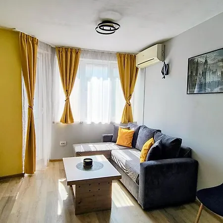 Golden Urban, до центъра и университета, бърз Wifi Apartment